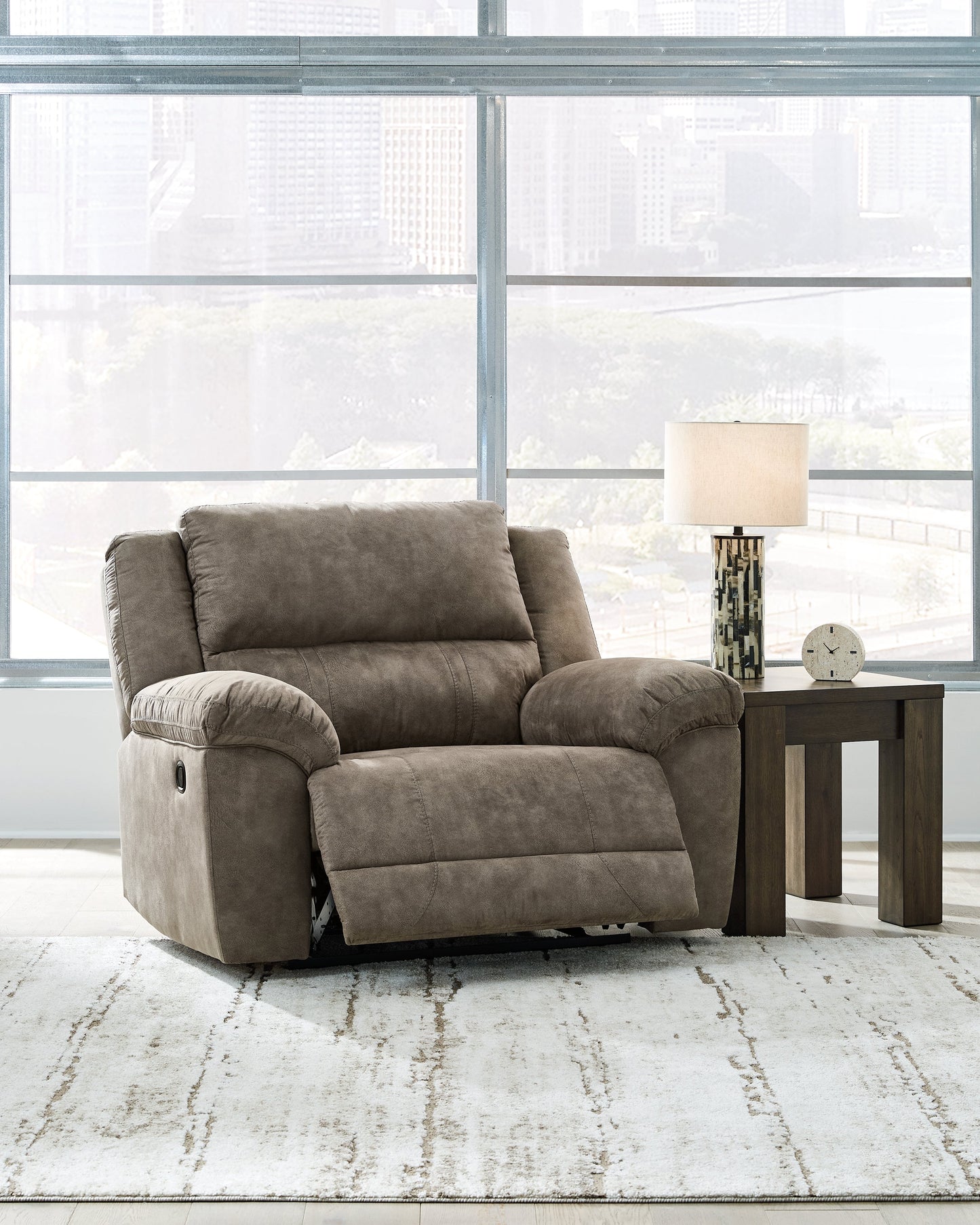 Laresview Fossil Zero Wall Wide Seat Recliner