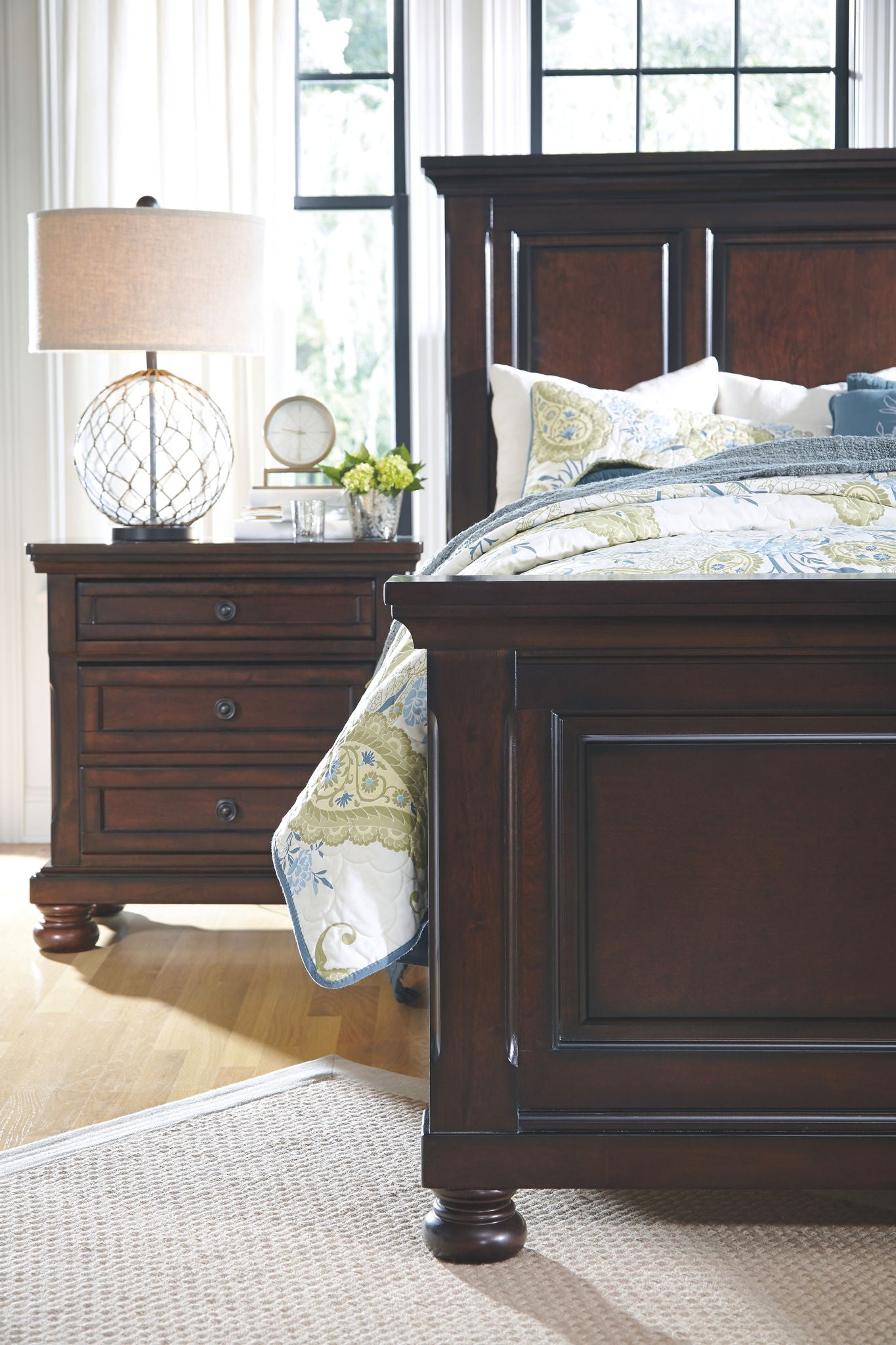 Porter Rustic Brown Queen Panel Bed