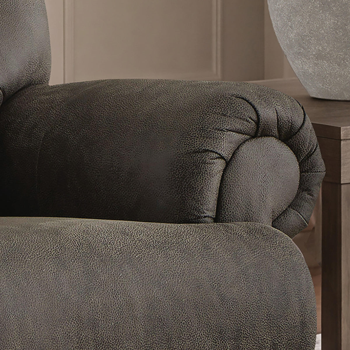 Camera Time Gunmetal Zero Wall Recliner