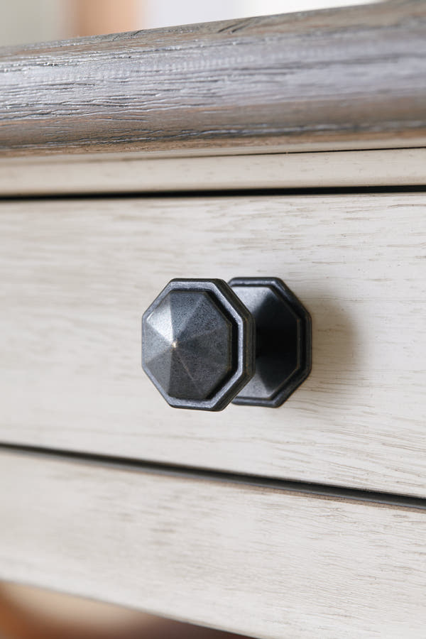 Bolanburg Two-tone Counter Height Dining Table w/6 Barstools