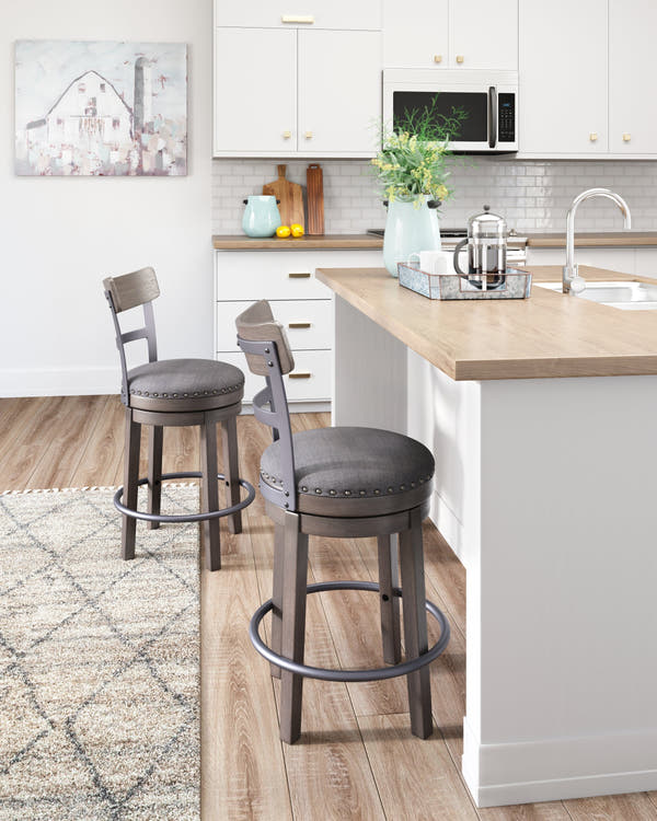 Caitbrook Gray Swivel Bar Height Bar Chair / 1pc