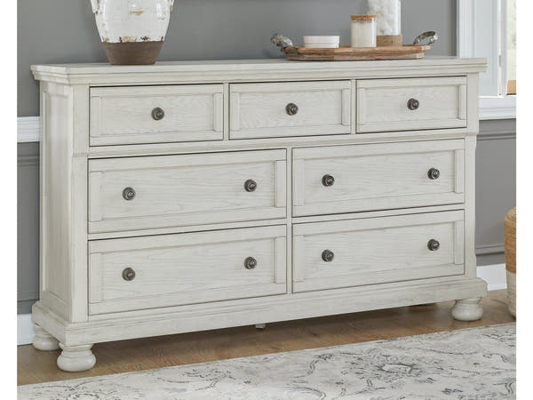 Robbinsdale Antique White Queen Sleigh Storage Bedroom Set