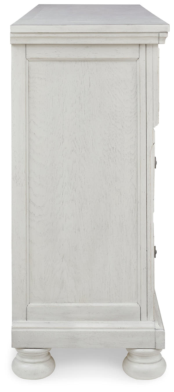 Robbinsdale Antique White Dresser w/ 7 Drawers