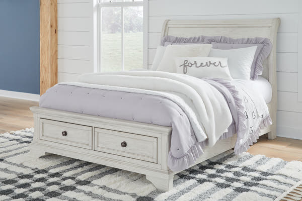 Robbinsdale - King Rails with Roll Slats - Antique White — Robbinsdale King Sleigh Bed